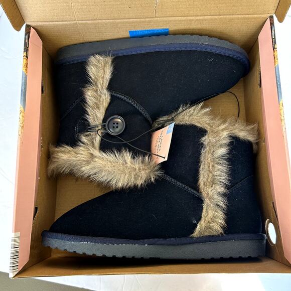 NIB Serra Black Ankle Boots with Fur Trim - Picture 2 of 14